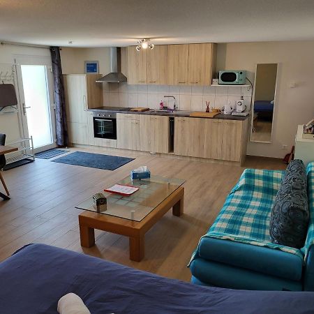 Maison D'Hotes Bleu Cudrefin Екстериор снимка