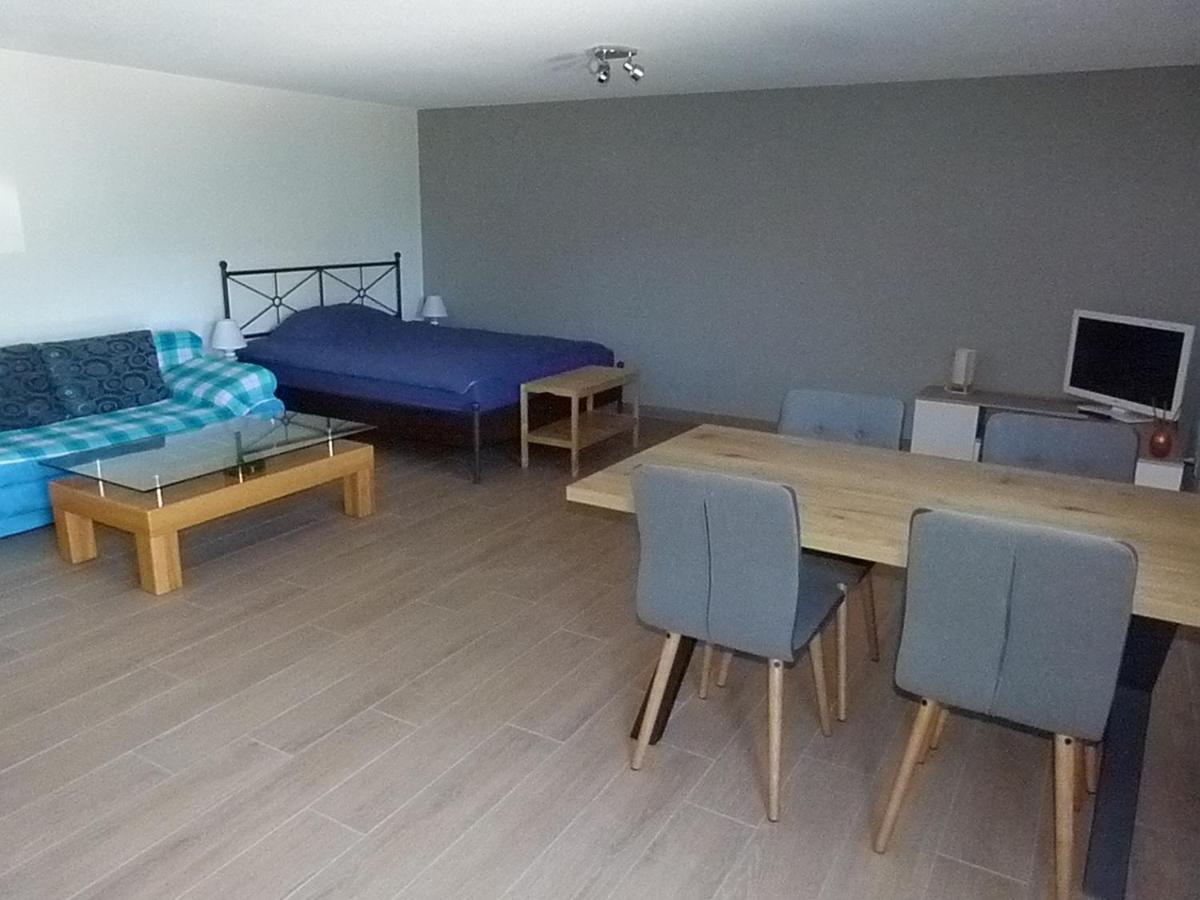 Maison D'Hotes Bleu Cudrefin Екстериор снимка