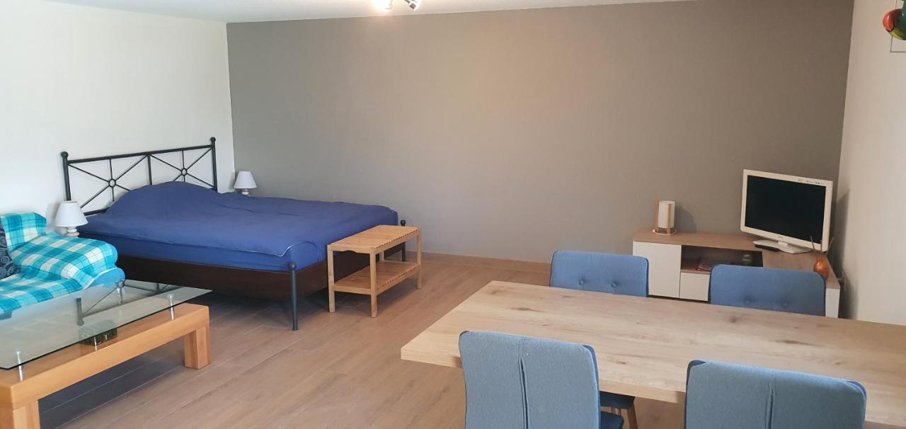 Maison D'Hotes Bleu Cudrefin Екстериор снимка